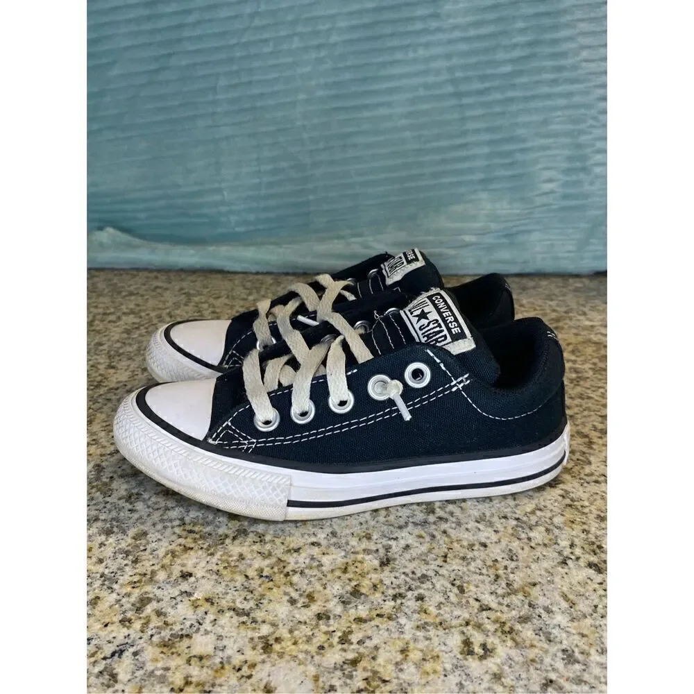 ✅Converse low top boys black sneakers